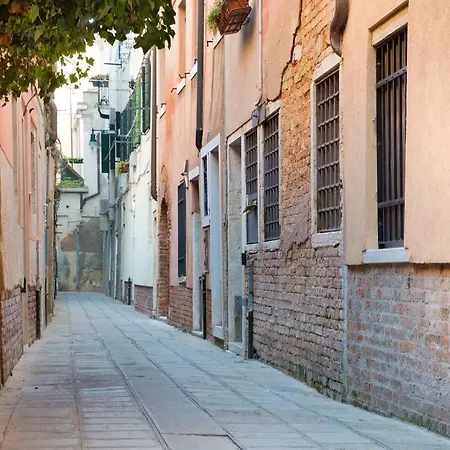 Ca'lisa Appartement *